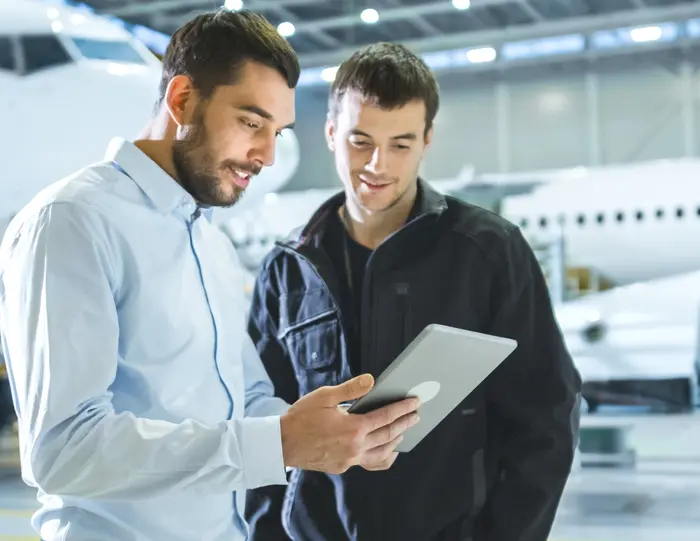 How to Become an Aircraft Mechanic